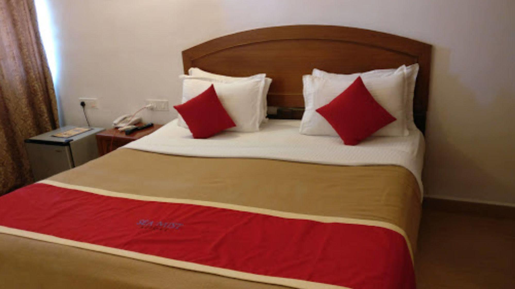 Hotel Sea Mist 3*